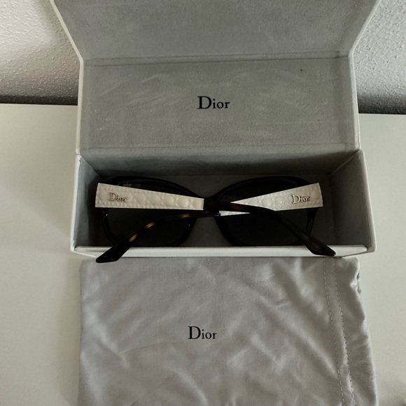 Dior  sunglasses - Picture 4 of 6